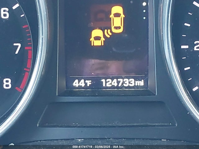 KM8SN4HF6HU197153 Hyundai Santa Fe Se