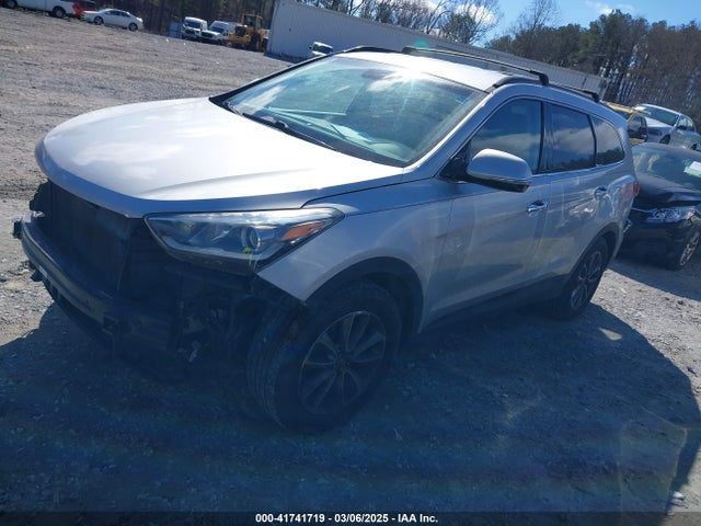 KM8SN4HF6HU197153 Hyundai Santa Fe Se