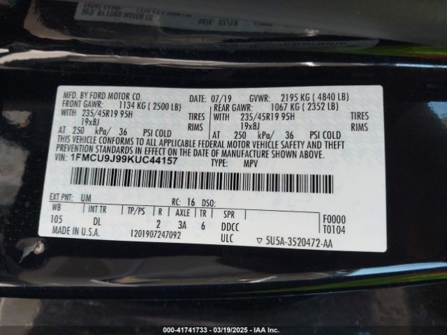 1FMCU9J99KUC44157 Ford Escape Titanium