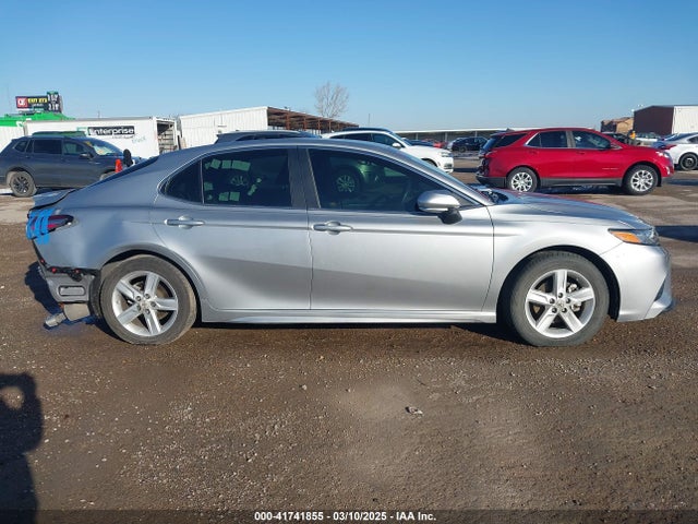 4T1B11HK8JU128333 Toyota CAMRY SE