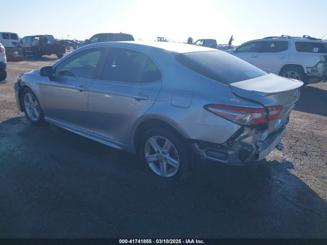 4T1B11HK8JU128333 Toyota CAMRY SE
