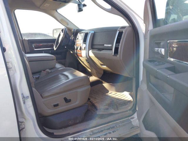 2009 DODGE RAM 1500 1D3HV18T19S704077 Photo 4