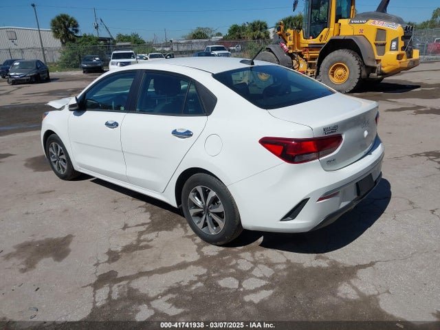 3KPA24AD8PE554914 KIA RIO S
