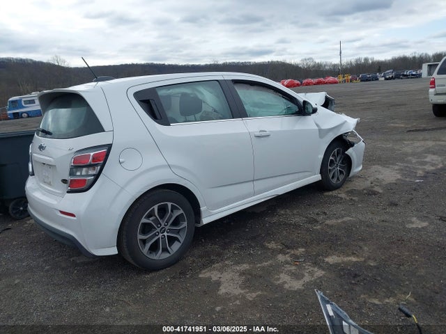 1G1JD6SG5J4126640 Chevrolet Sonic Lt Auto