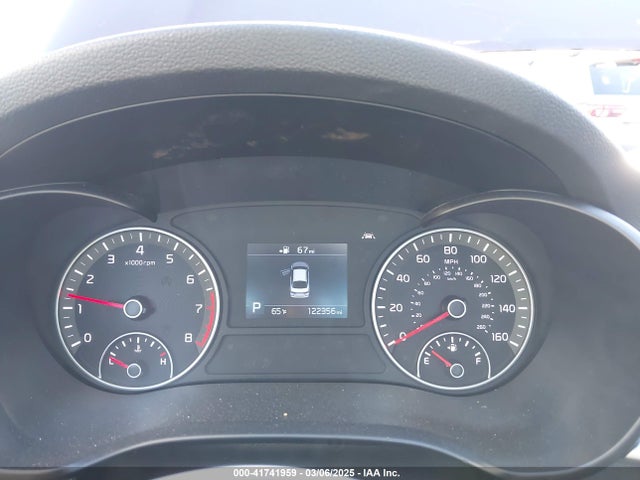 5XXGT4L36KG356585 KIA Optima Lx