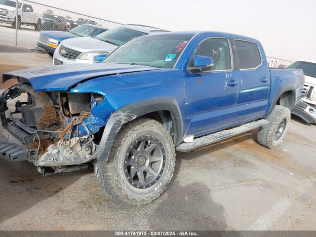 3TMCZ5AN1JM124111 Toyota Tacoma Trd Off Road