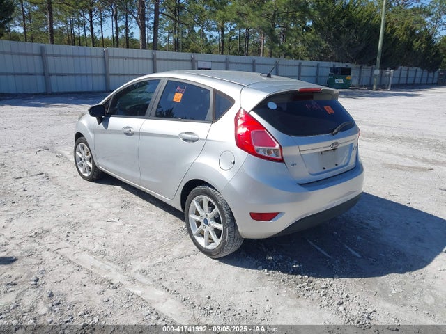 Ford FIESTA SE 2019 3FADP4EJ2KM117655 Image 3