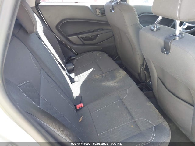 Ford FIESTA SE 2019 3FADP4EJ2KM117655 Image 8