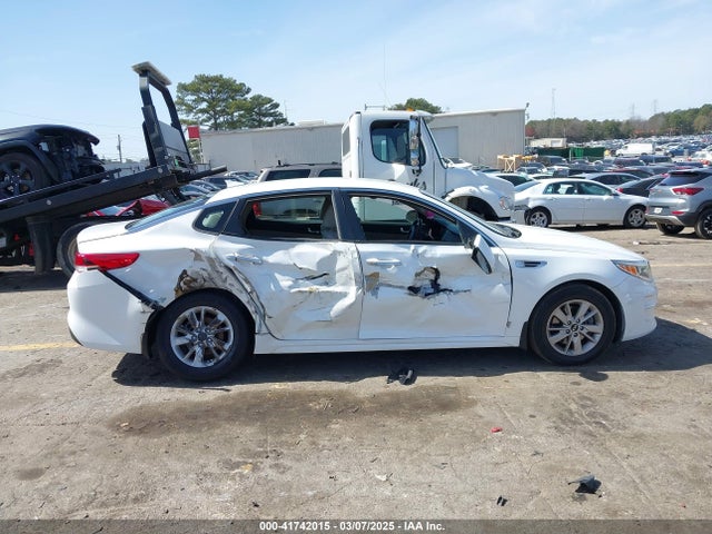 5XXGT4L39JG200457 KIA Optima Lx