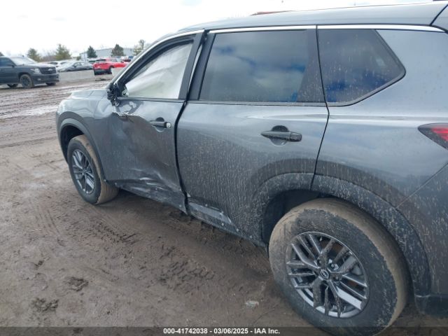 5N1BT3ABXPC893266 Nissan Rogue S Intelligent Awd