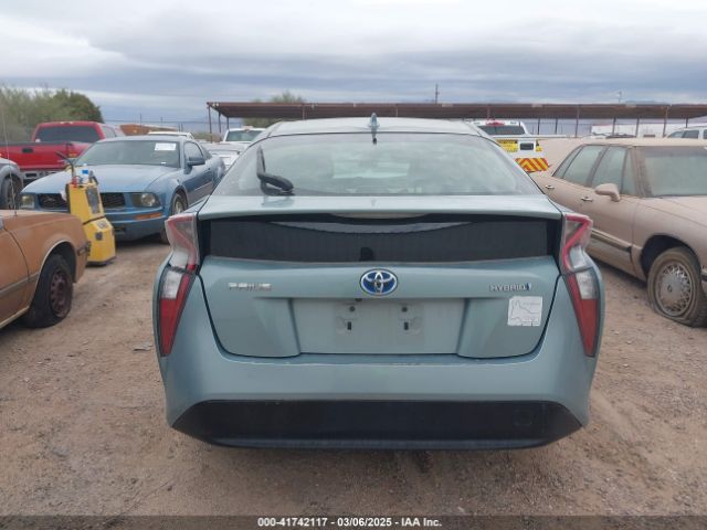 JTDKARFU2G3526613 Toyota Prius Three