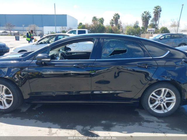 3FA6P0HD4JR189255 Ford FUSION SE
