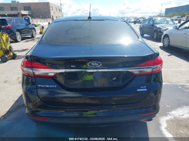3FA6P0HD4JR189255 Ford FUSION SE