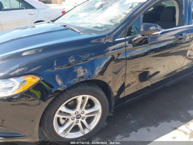 3FA6P0HD4JR189255 Ford FUSION SE