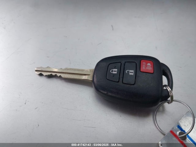 5TFAX5GN2LX169690 Toyota 2tr-fe