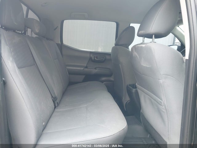 5TFAX5GN2LX169690 Toyota 2tr-fe