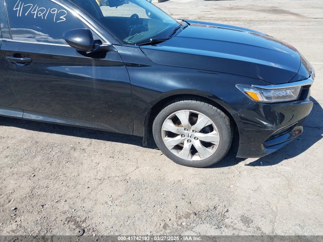 1HGCV1F14KA175421 Honda ACCORD LX