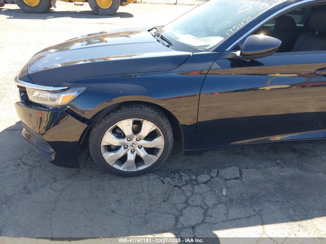 1HGCV1F14KA175421 Honda ACCORD LX
