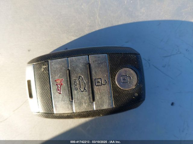 3KPA24AD2NE431557 KIA RIO S