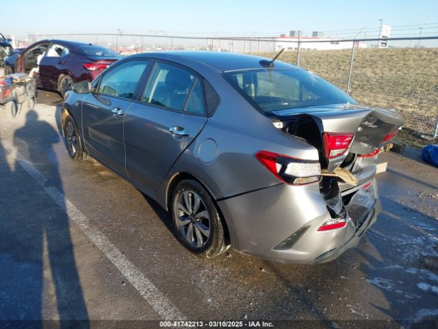 3KPA24AD2NE431557 KIA RIO S