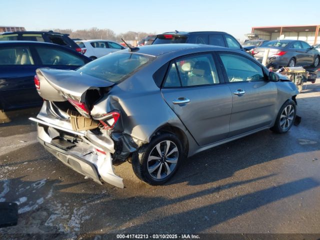 3KPA24AD2NE431557 KIA RIO S