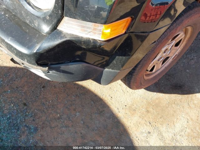 1C4NJRBB9FD426230 Jeep Patriot Sport