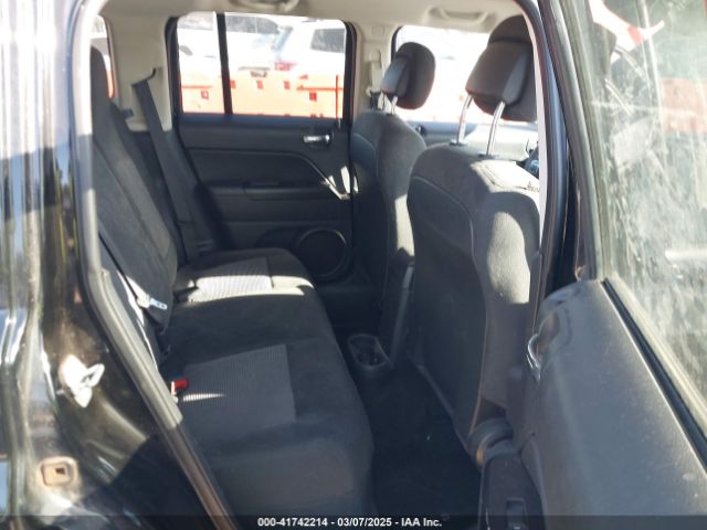 1C4NJRBB9FD426230 Jeep Patriot Sport