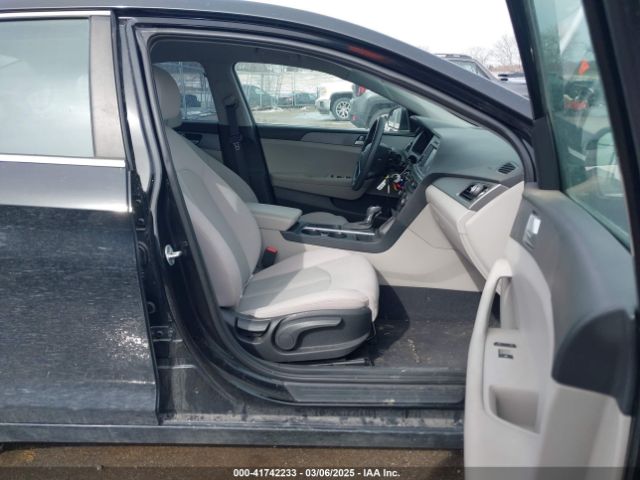 5NPE24AF0HH564286 Hyundai SONATA SE