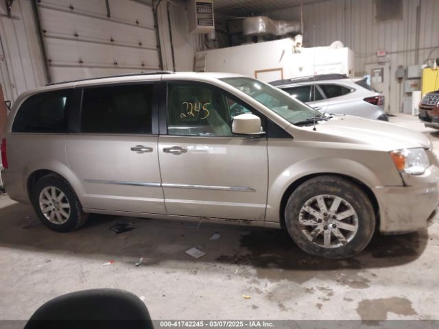 2C4RC1BG8GR254411 Chrysler Town & Country Touring
