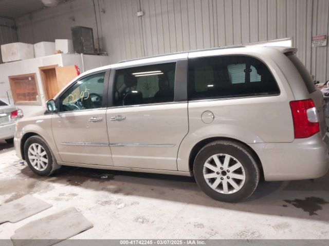 2C4RC1BG8GR254411 Chrysler Town & Country Touring