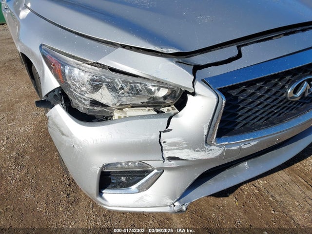 JN1EV7AR0JM433294 Infiniti Q50 3.0t Luxe
