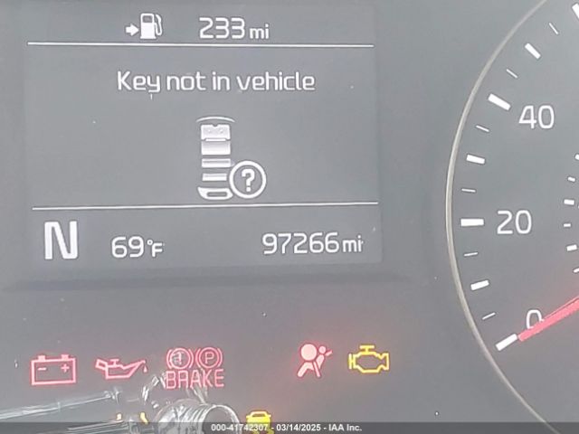 KNALC4J10H5061444 KIA Cadenza Premium