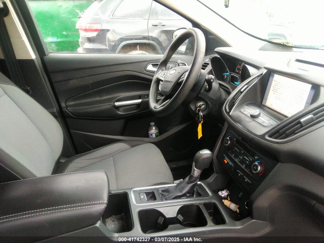 1FMCU9G91HUB62844 Ford ESCAPE SE