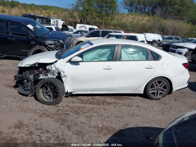 3KPF34ADXKE120523 KIA FORTE S