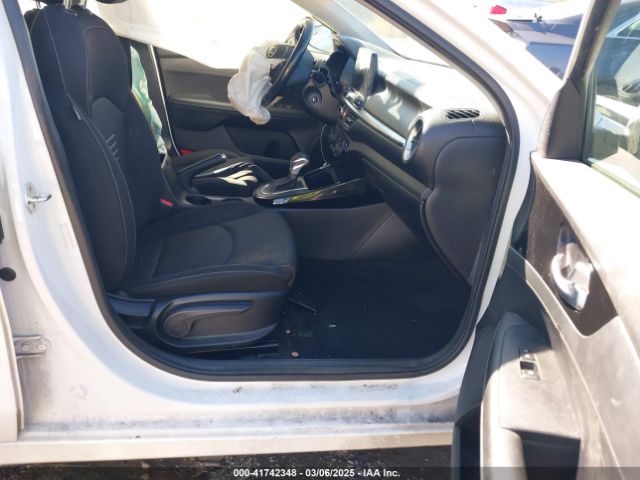 3KPF34ADXKE120523 KIA FORTE S
