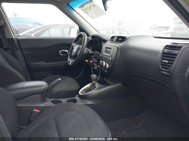 KIA SOUL + 2014 KNDJP3A57E7707798 Image 5