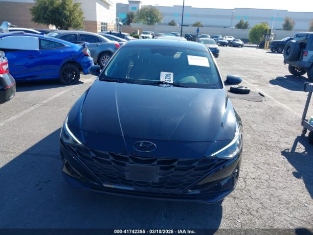 KMHLM4AJ8MU012133 Hyundai Elantra Hybrid Blue