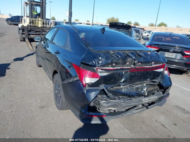 KMHLM4AJ8MU012133 Hyundai Elantra Hybrid Blue