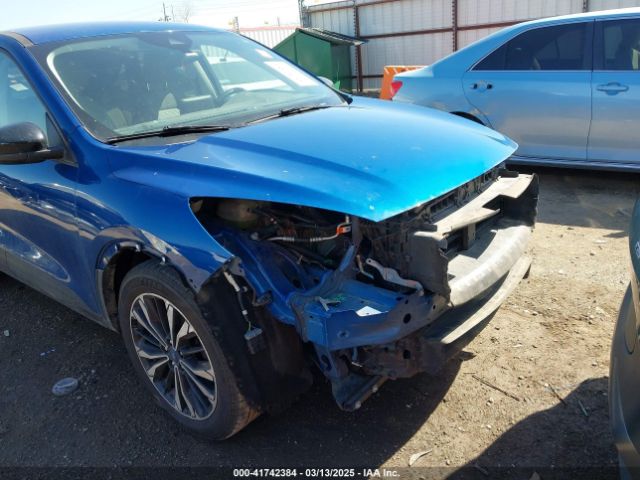 1FMCU0G68NUB88760 Ford ESCAPE SE