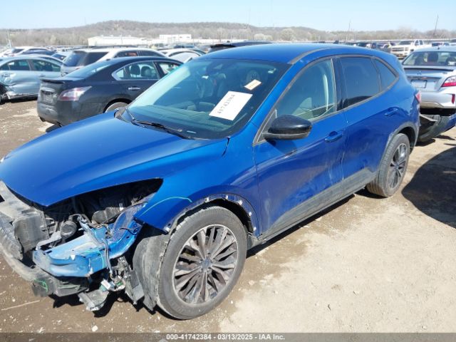 1FMCU0G68NUB88760 Ford ESCAPE SE
