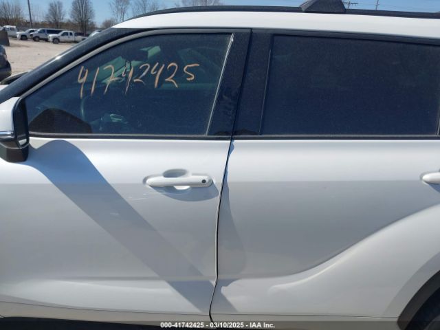 5TDFZRBH4LS012984 Toyota Highlander Platinum