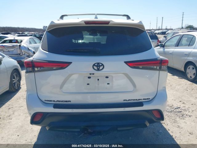 5TDFZRBH4LS012984 Toyota Highlander Platinum