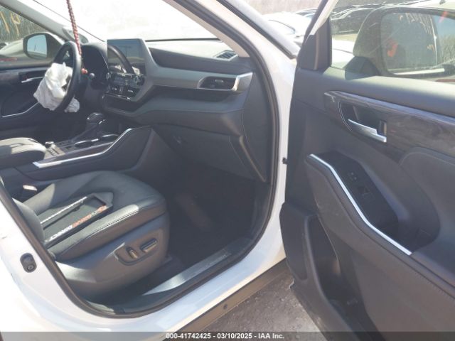 5TDFZRBH4LS012984 Toyota Highlander Platinum