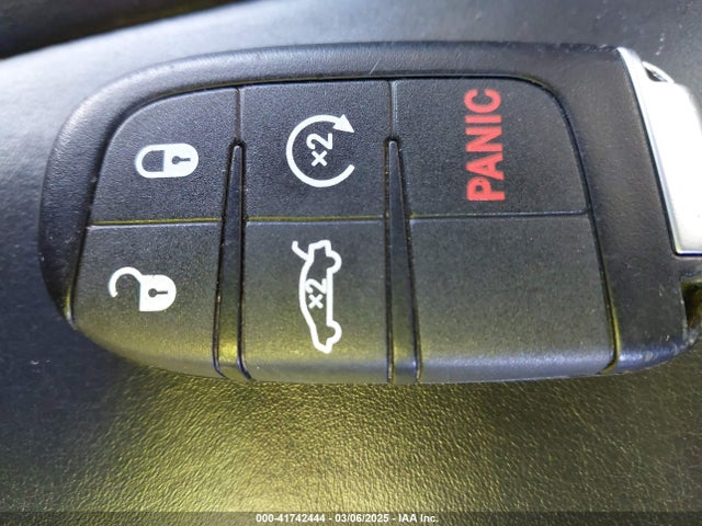 Chrysler 200 Limited 2016 1C3CCCAB0GN185626 Image 11