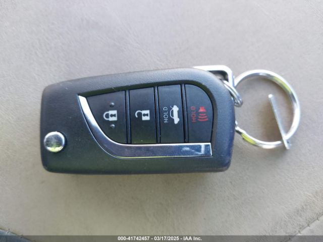 4T1G11AK8RU887057 Toyota CAMRY SE
