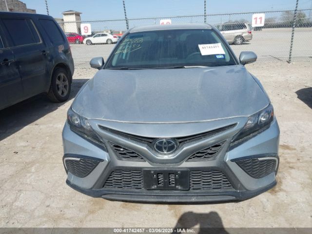 4T1G11AK8RU887057 Toyota CAMRY SE