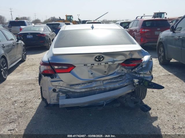 4T1G11AK8RU887057 Toyota CAMRY SE