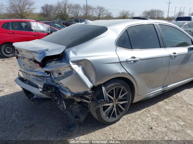 4T1G11AK8RU887057 Toyota CAMRY SE