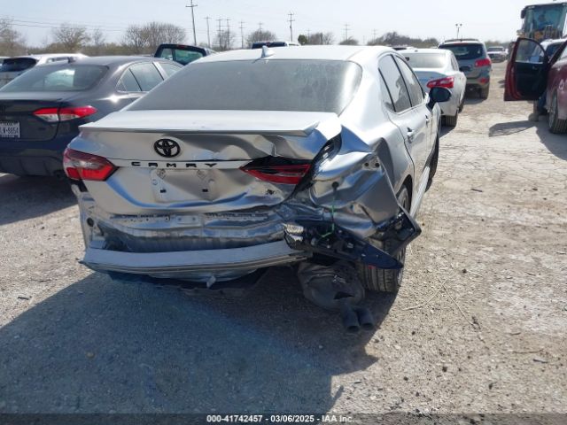 4T1G11AK8RU887057 Toyota CAMRY SE