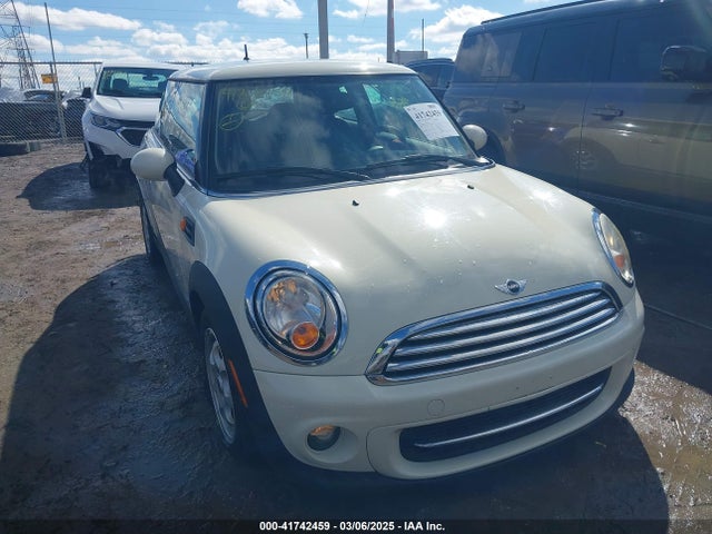 2013 MINI HARDTOP WMWSU3C53DT684016 Photo 0
